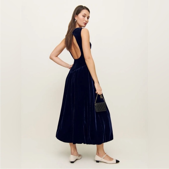 Reformation Elvira Velvet Boat Neck Open Back Midi Maxi Dress Navy NWT Size 6 - Picture 3 of 16